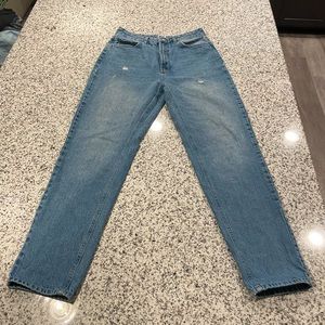 BDG high rise, Mom Jeans. Size 29. Distressed. Light washed